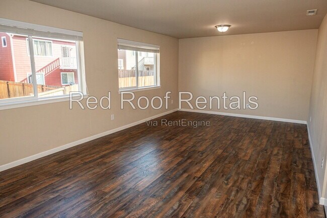 Building Photo - 1441 Farina Lp SE