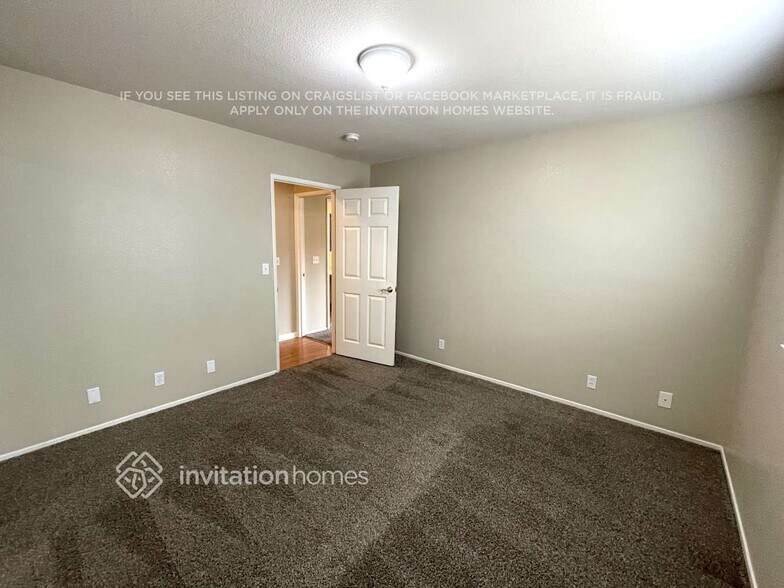 Building Photo - 1127 Cormorant Pl