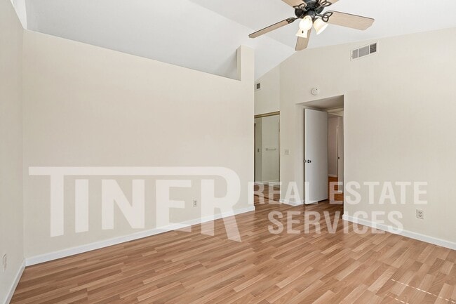 Building Photo - 8501 Yellowtail Way