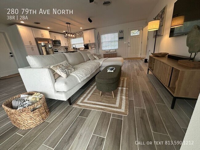 Building Photo - 280 79th Ave N