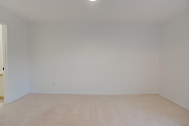Building Photo - 8291 SE Croft Cir