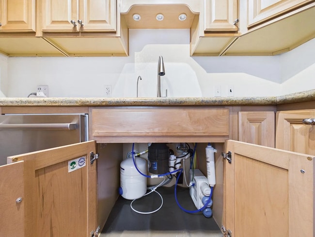 Building Photo - APT 121