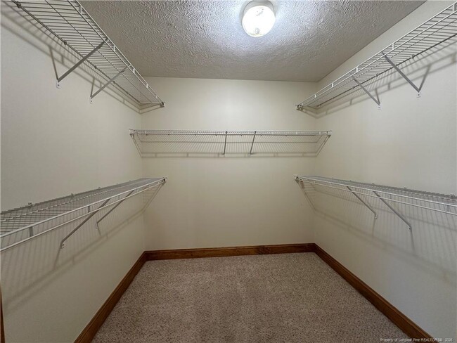 Building Photo - 1935 Sunshine Ct