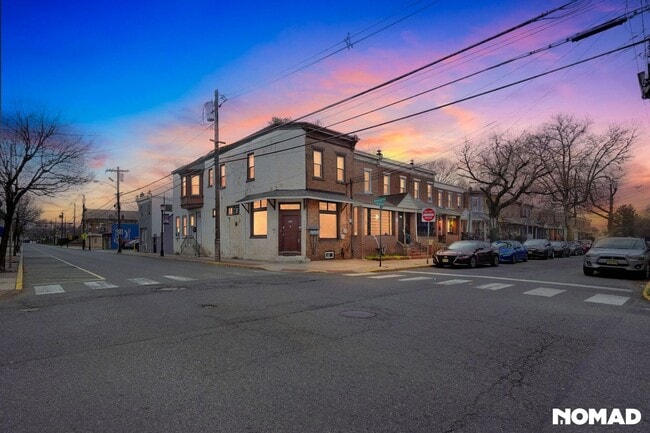 Building Photo - 200 Parker Ave