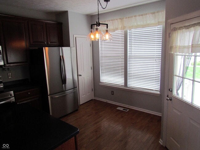 Building Photo - 13888 Willesden Cir