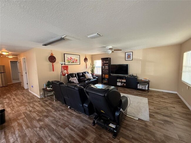 Building Photo - 8006 N 10th St