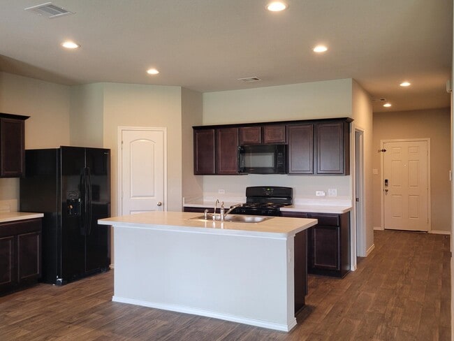 Building Photo - 21310 Orono Hts Trl