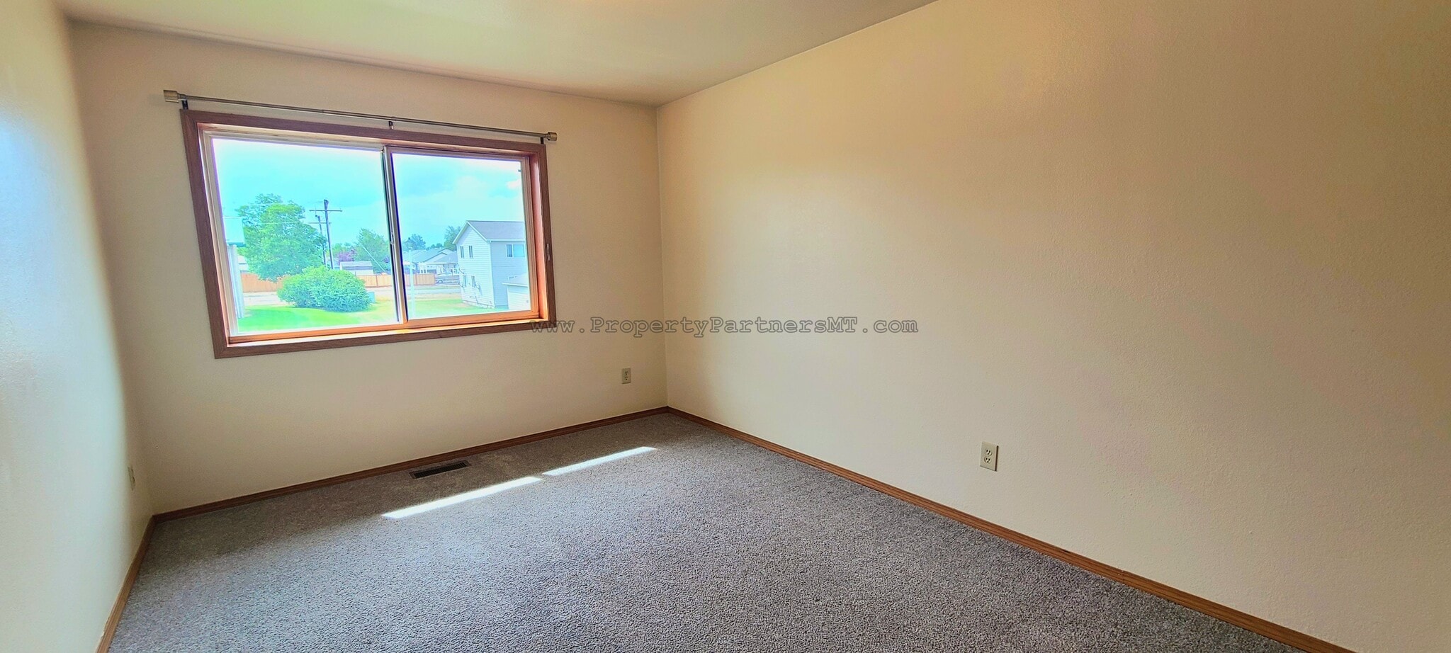 Building Photo - 709 Golden West Dr