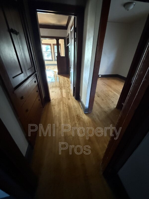 Building Photo - 2574 N 41st St