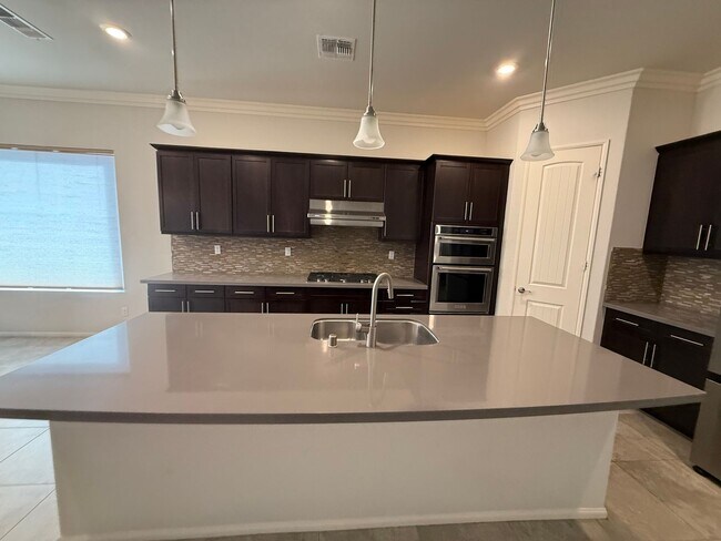 Building Photo - Dell Webb Home at Sun City ,3 Bedrooms, 3 Bathrooms, On Golf Course