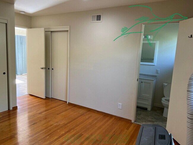 Building Photo - 7941 Woodlark Way