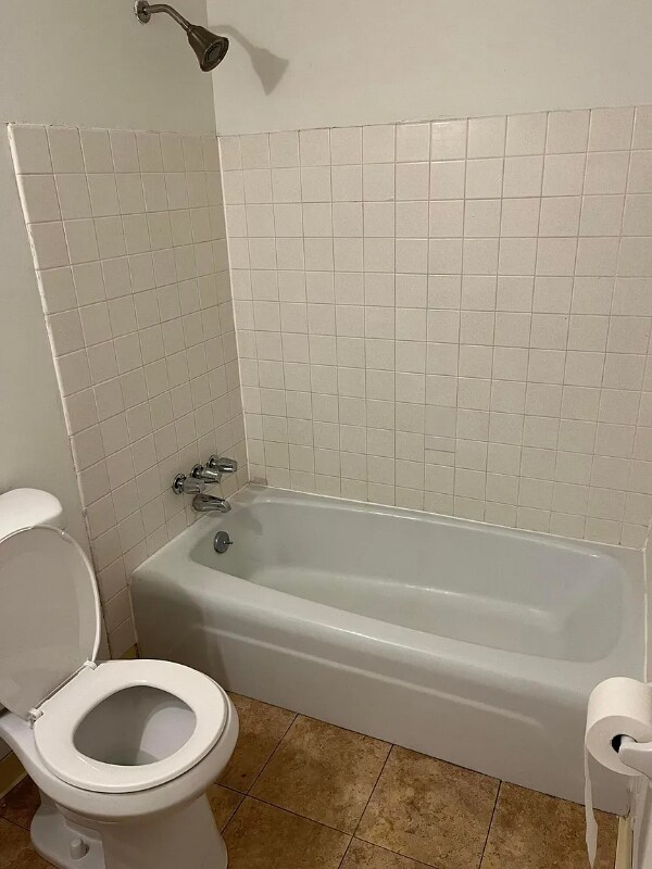 Building Photo - 4696 Tarryton Ct S