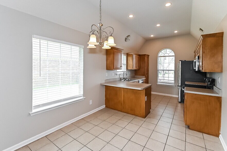 Building Photo - 5818 Carrel Cove