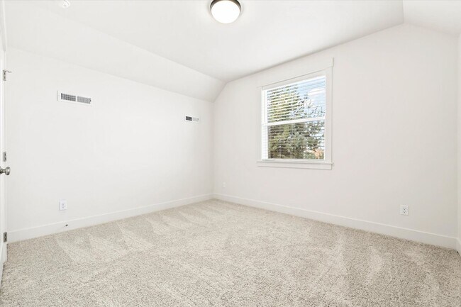 Building Photo - 3+3 Luxury Home in Eagle’s Prestigious Bellemeade Community