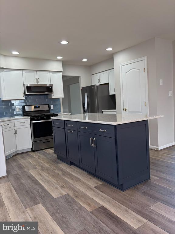 Building Photo - 506 Summervale Ct