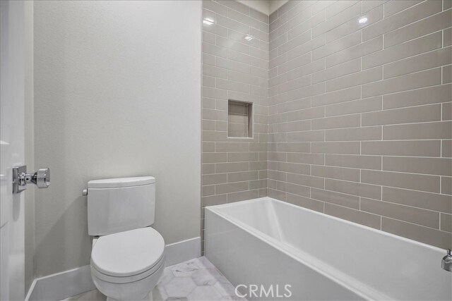 Building Photo - 212 Mistwater