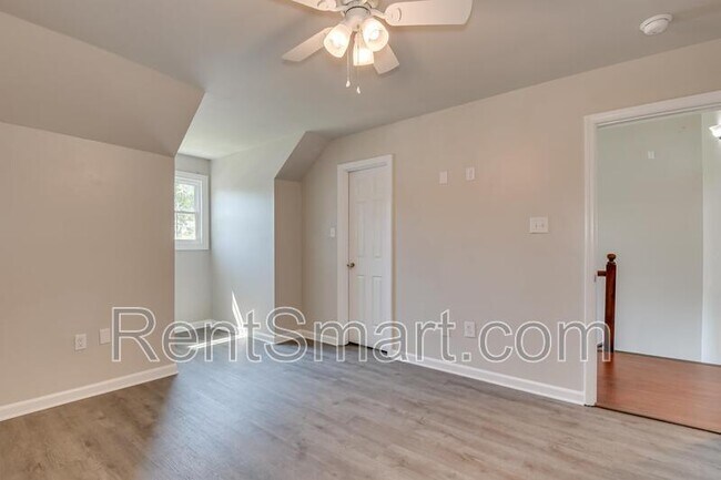 Building Photo - 2913 Running Creek Ln