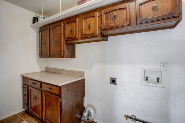 Building Photo - Home for Rent Near Willow Lake!