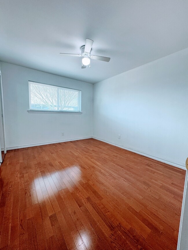 Building Photo - 139 Clairemont Rd