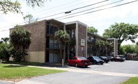 Building Photo - Villas East Hill (PNS90)