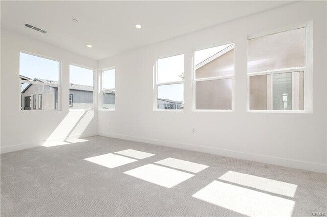 Building Photo - 474 Lobata