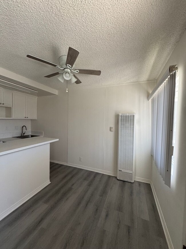 Building Photo - 1 Bed Apartment in Prime Playa Del Rey -  ...