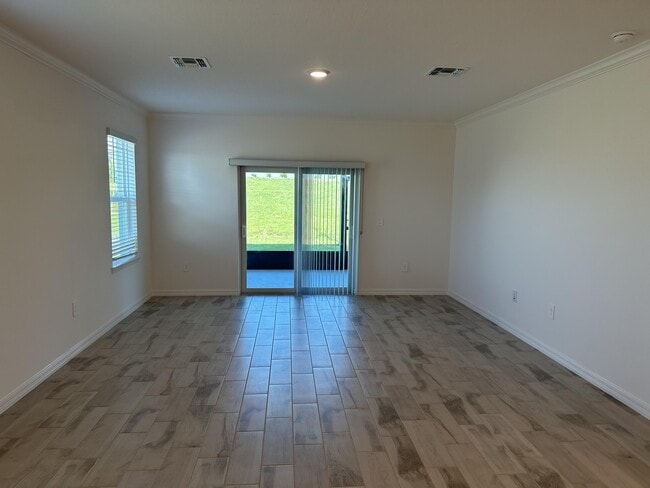 Building Photo - 10936 SW Vasari Way