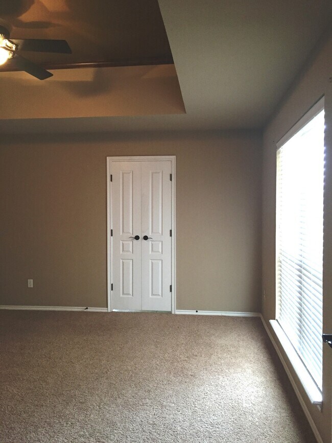 Building Photo - 16009 Bravado Pl