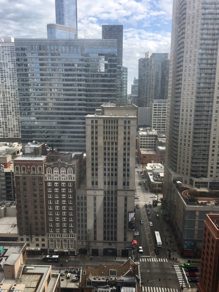 Building Photo - 10 E Ontario St