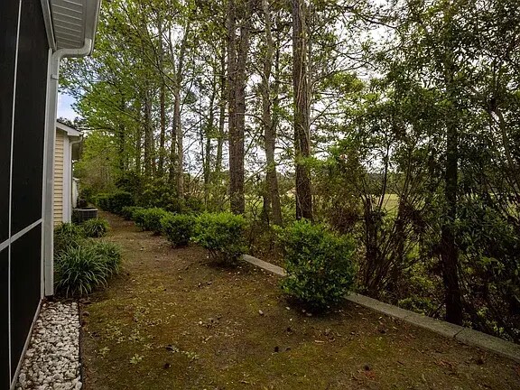 Building Photo - 1805 Low Country Pl