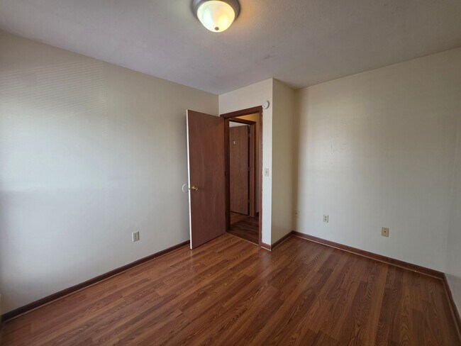 Building Photo - 1509 Whitehall Blvd