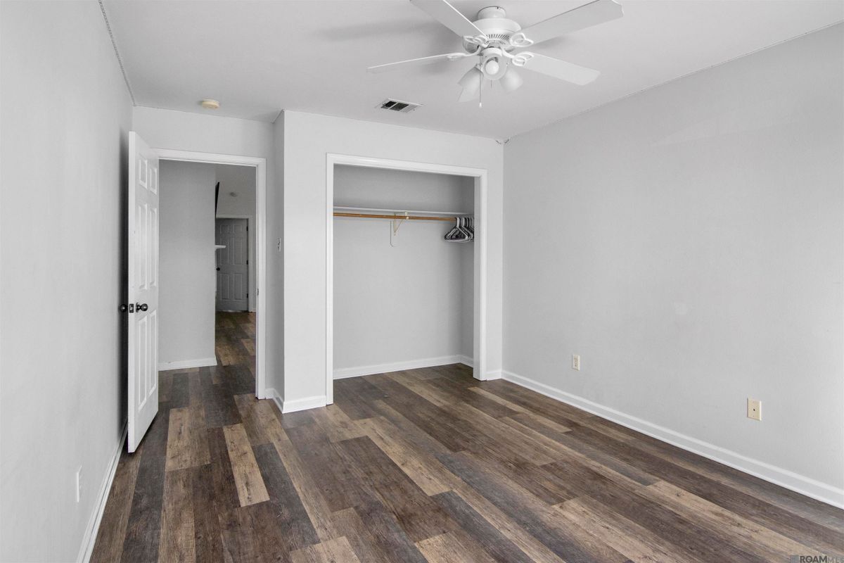 Building Photo - 40450 Hawthorne Dr