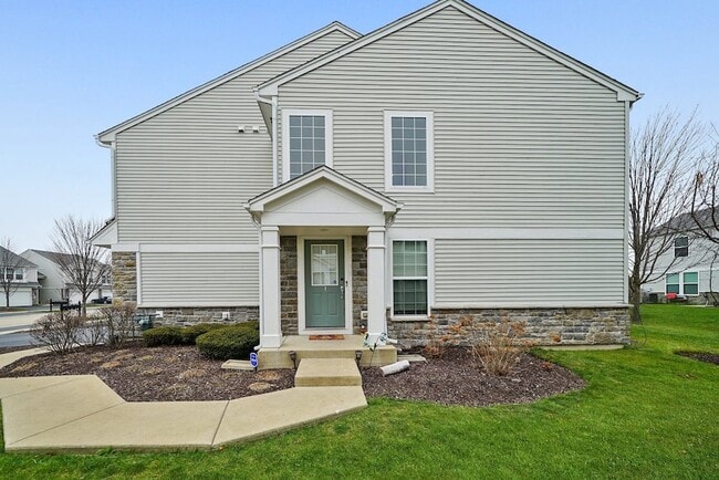 Building Photo - 650 Hawley Dr
