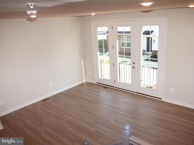 Building Photo - 2583 Hopton Ln