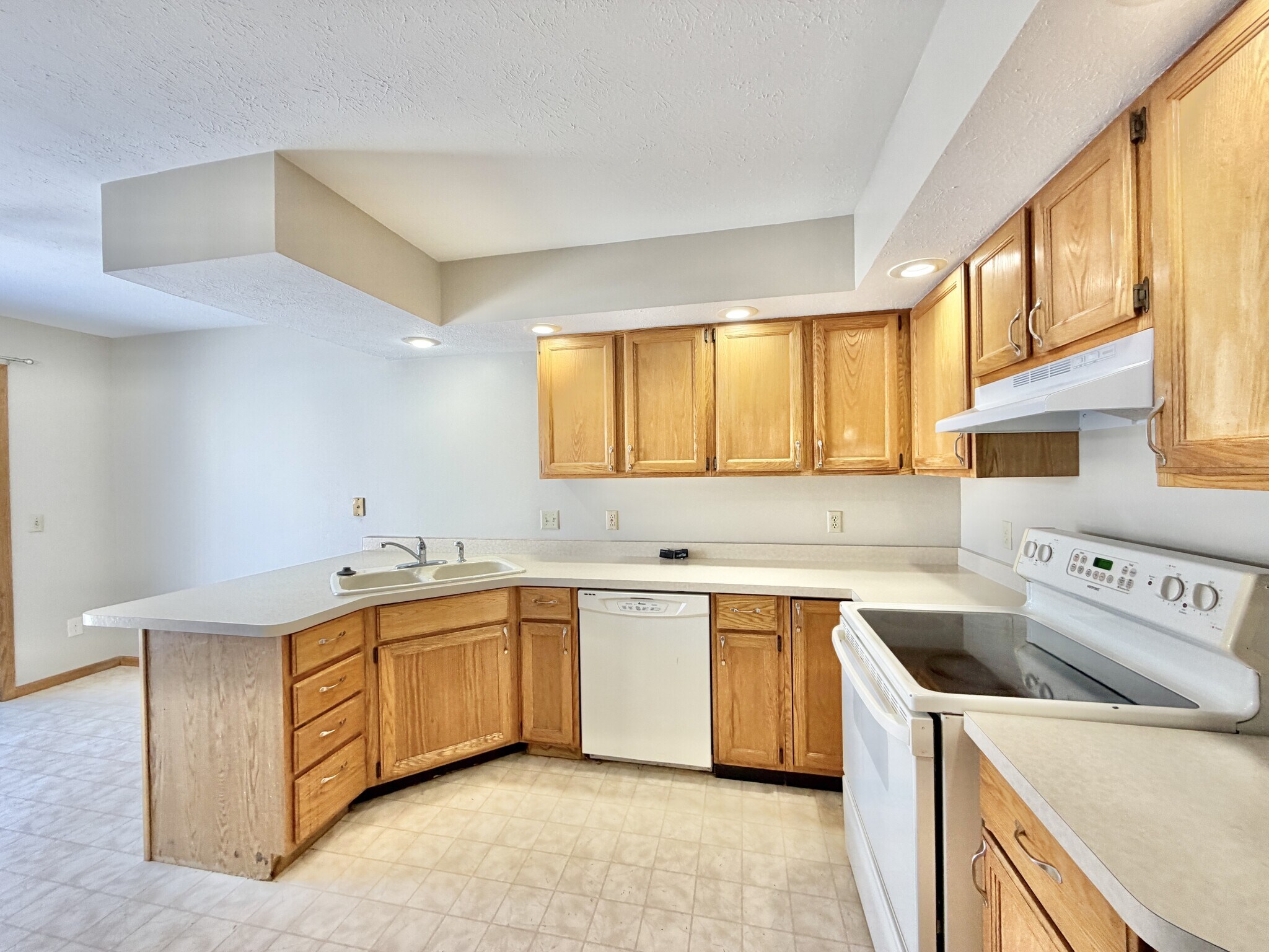 Building Photo - 3204 Westminster Rd