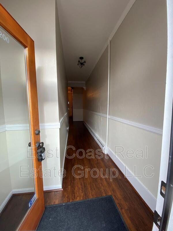 Building Photo - 4 W Water St