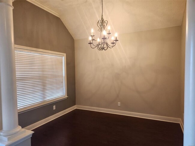 Building Photo - 714 Briarcliff Pl