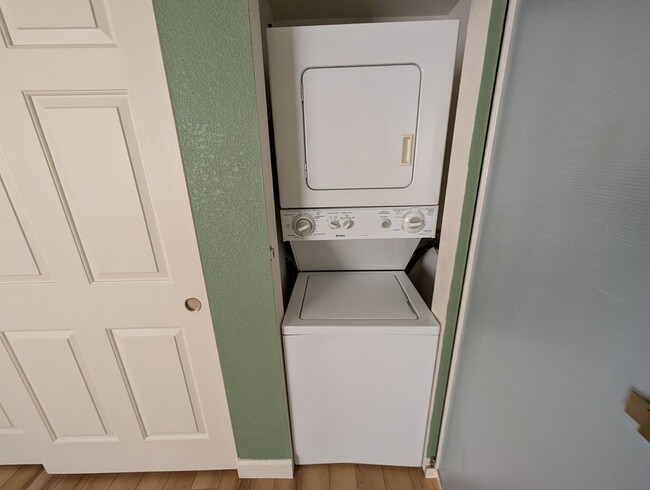 Building Photo - 2 bedroom, 2 Bathroom The Cliffs at North ...