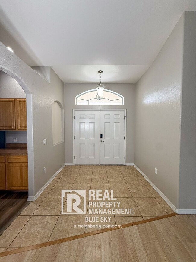 Building Photo - 12336 Jaybird Rd