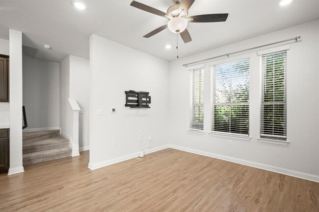 Building Photo - 8511 Leroi Dr