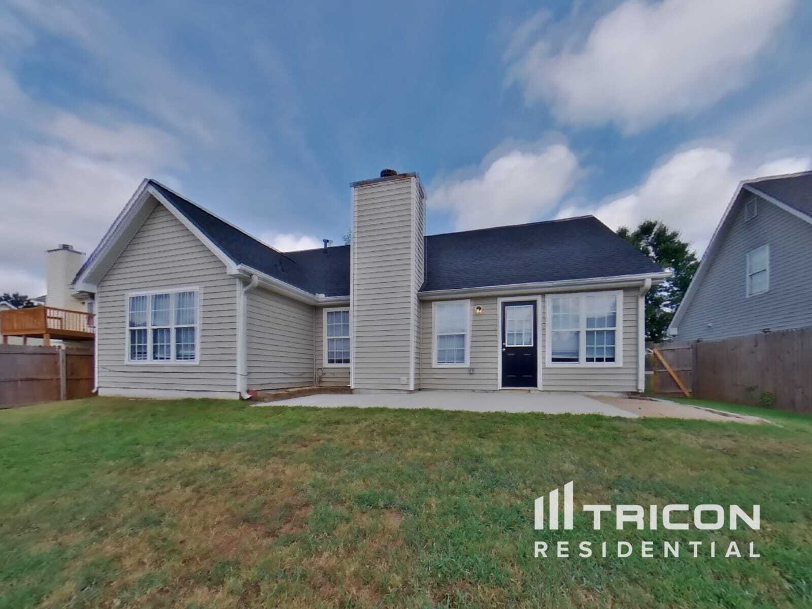 Building Photo - 7009 Glen Valley Way