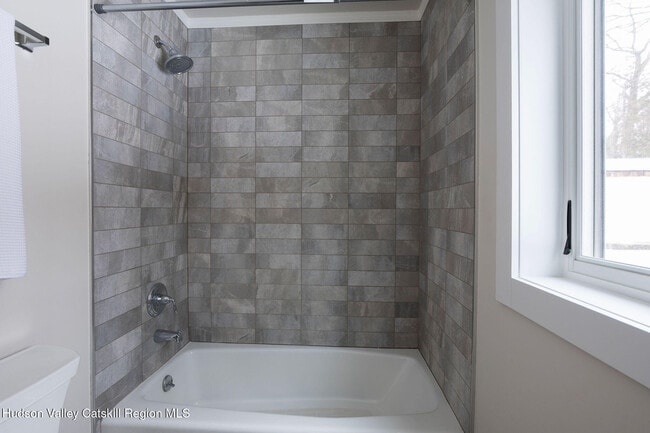 Building Photo - 3004 W Church St