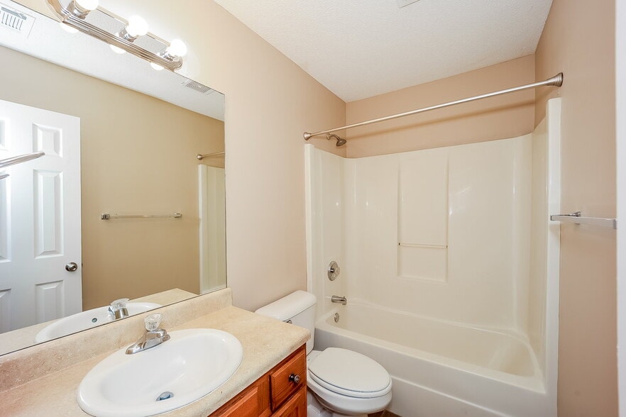 Building Photo - 42 Kentucky Ave