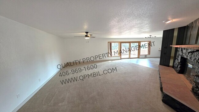 Building Photo - Spacious 4-bedroom, 3-bath home on West end Billings