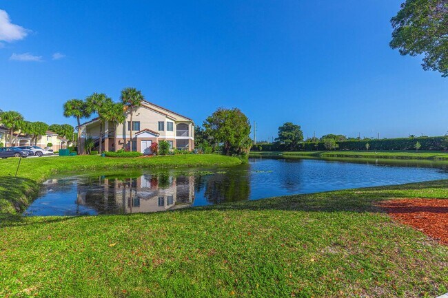 Building Photo - 815 Boynton Beach Blvd