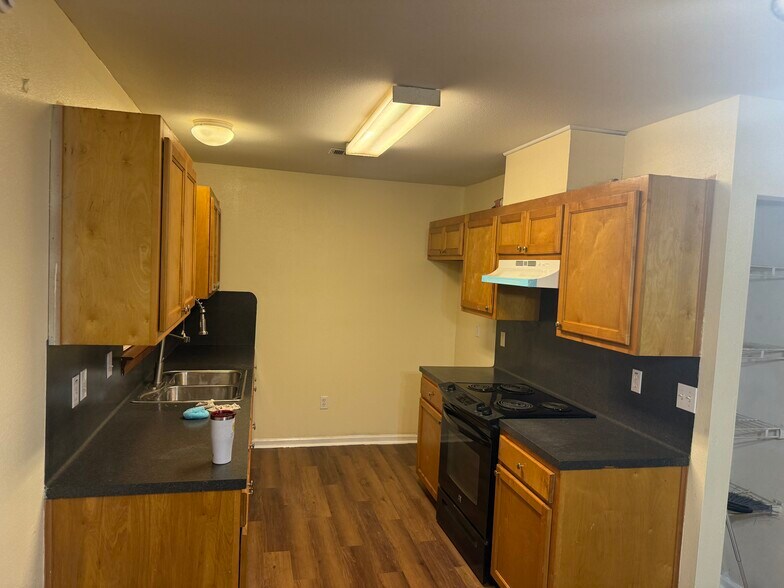 Building Photo - 3454 Osceola St