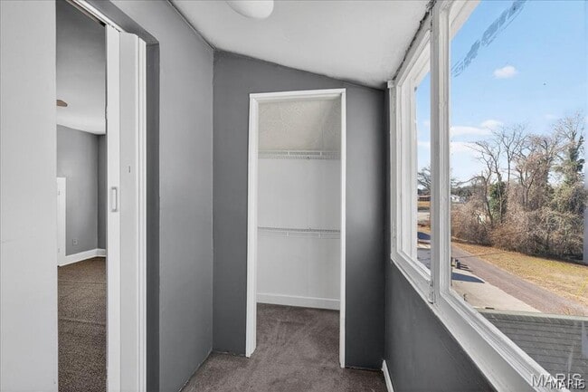 Building Photo - 221 Lebanon Ave