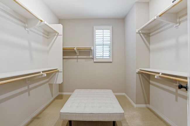 Building Photo - Exceptional Remodeled & Professionally Fur...