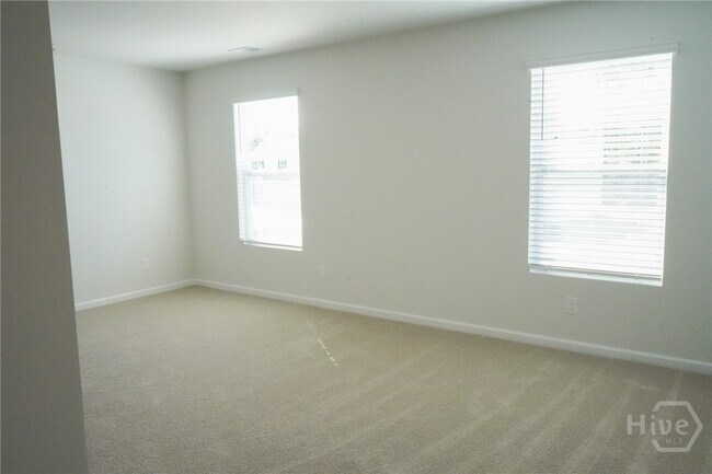 Building Photo - 496 Coconut Dr