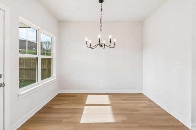 Building Photo - Brand new home in a great location central to all of Tri-Cities